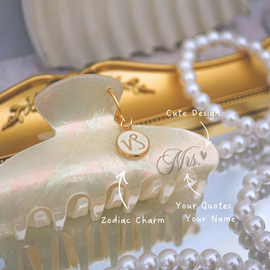 Pearl Hair Claw with CHARM