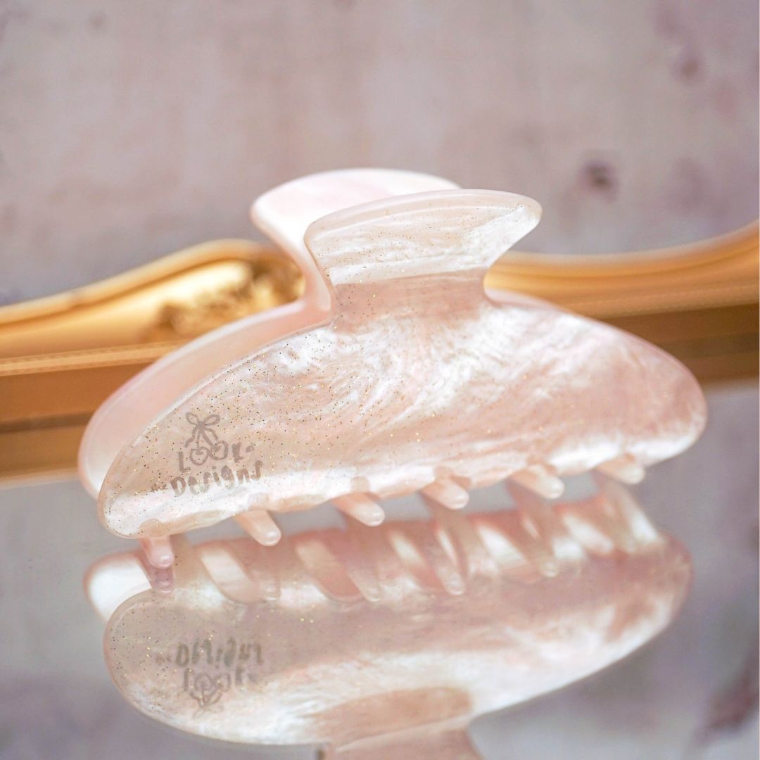 Pearl Hair Claw with CHARM