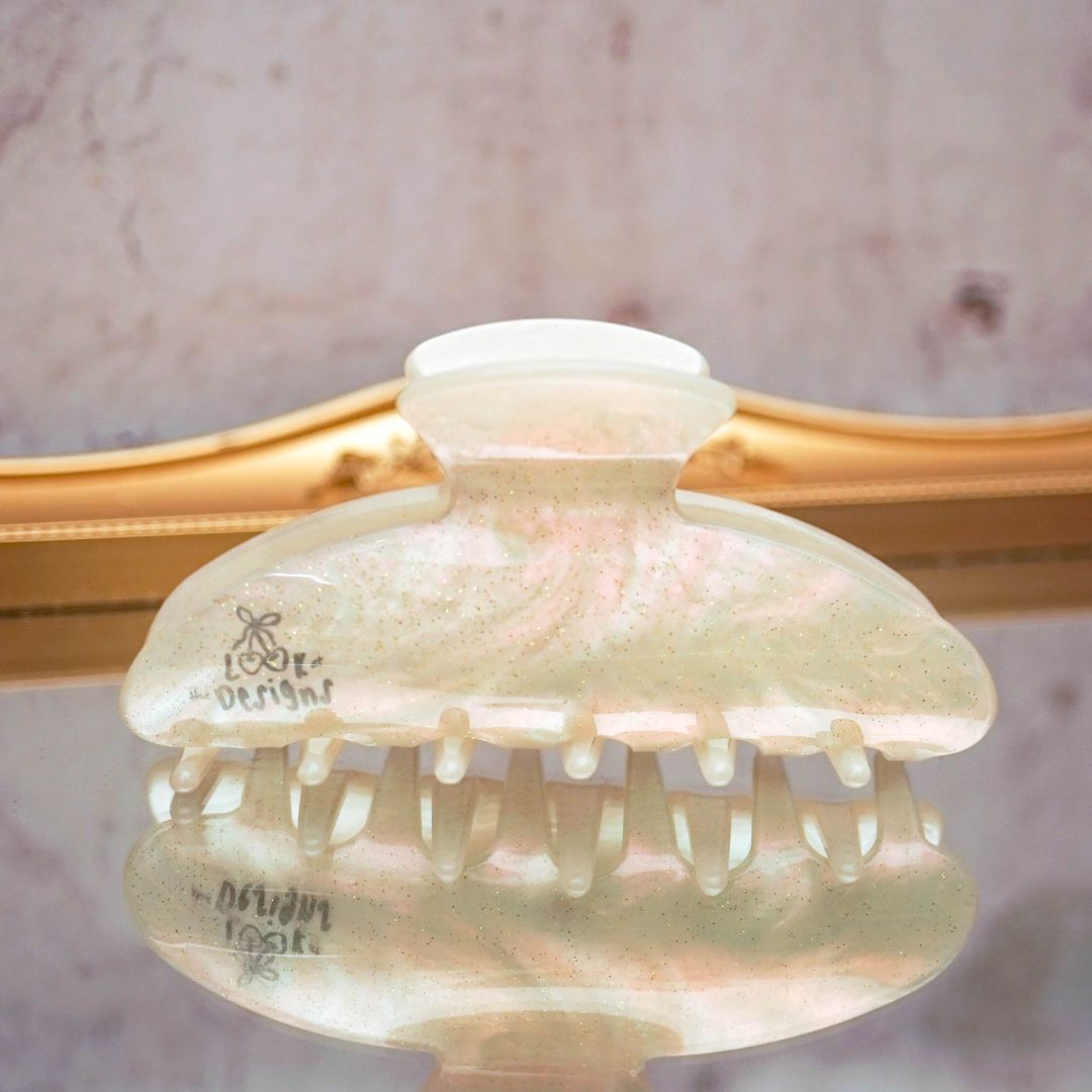 Pearl Hair Claw with CHARM